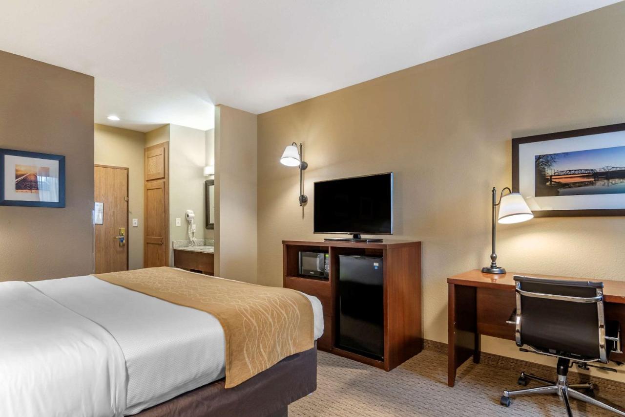 Comfort Inn Warrensburg Station Exterior foto