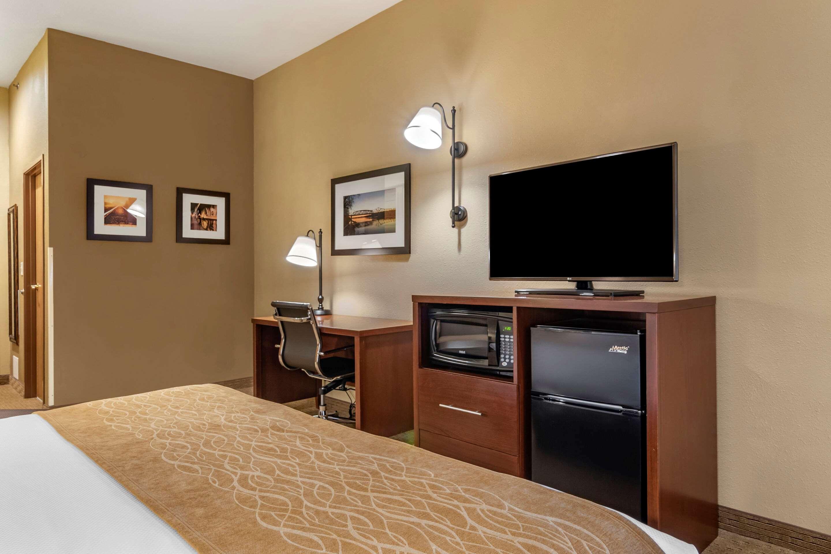 Comfort Inn Warrensburg Station Exterior foto