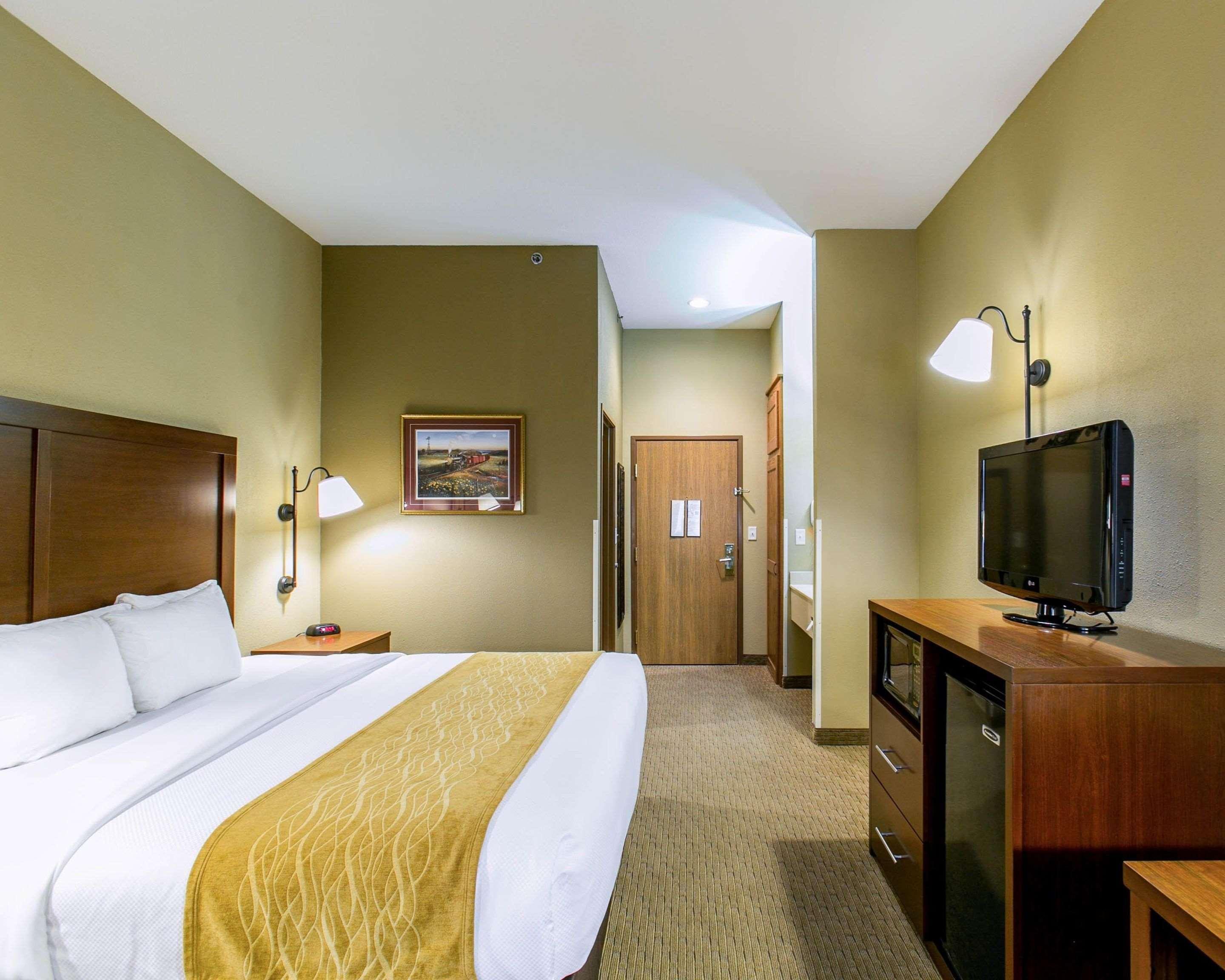 Comfort Inn Warrensburg Station Exterior foto